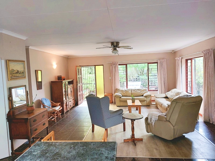2 Bedroom Property for Sale in The Island Western Cape